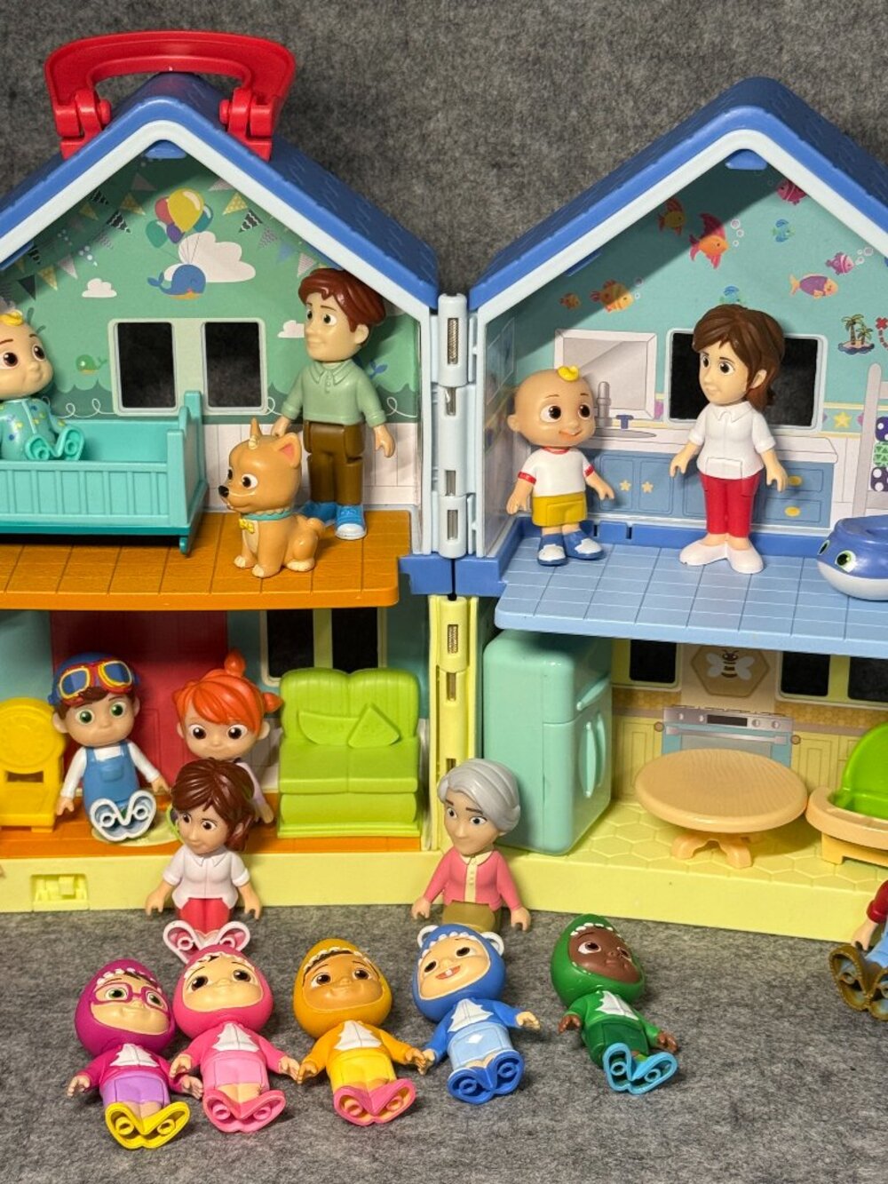 Cocomelon Family House Playset - 23 Pieces - Sounds Songs - WORKS!!